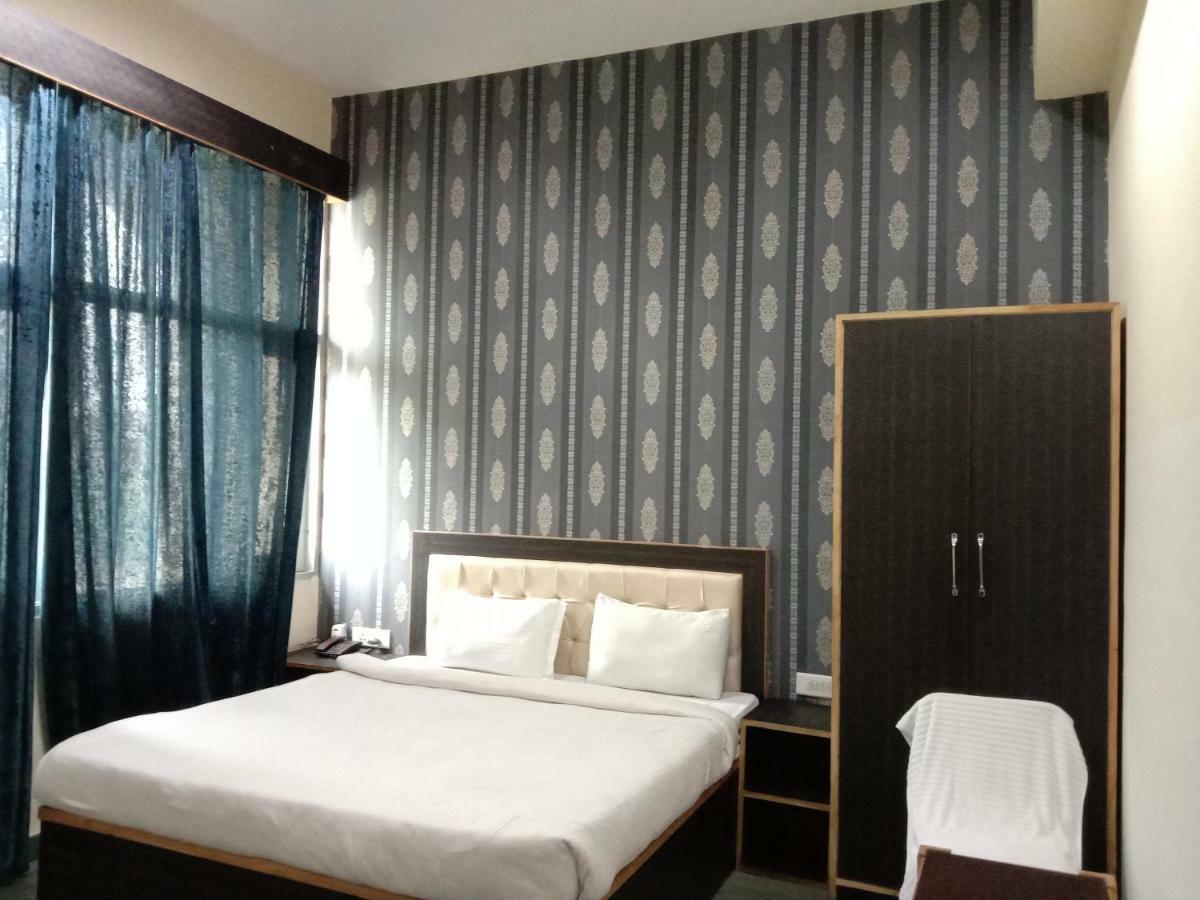 The Amsons Resorts ルディヤーナー エクステリア 写真