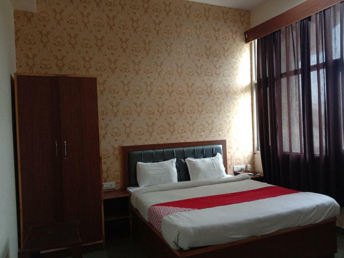 The Amsons Resorts ルディヤーナー エクステリア 写真
